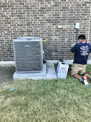 Professional AC unit repair and maintenance service in Floresville, TX